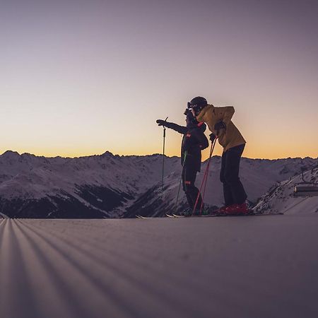 Davoser Huesli By Mountain Hotels Екстериор снимка